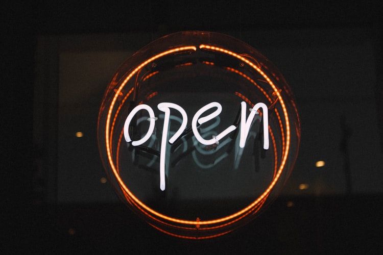 Neon sign saying 'open'