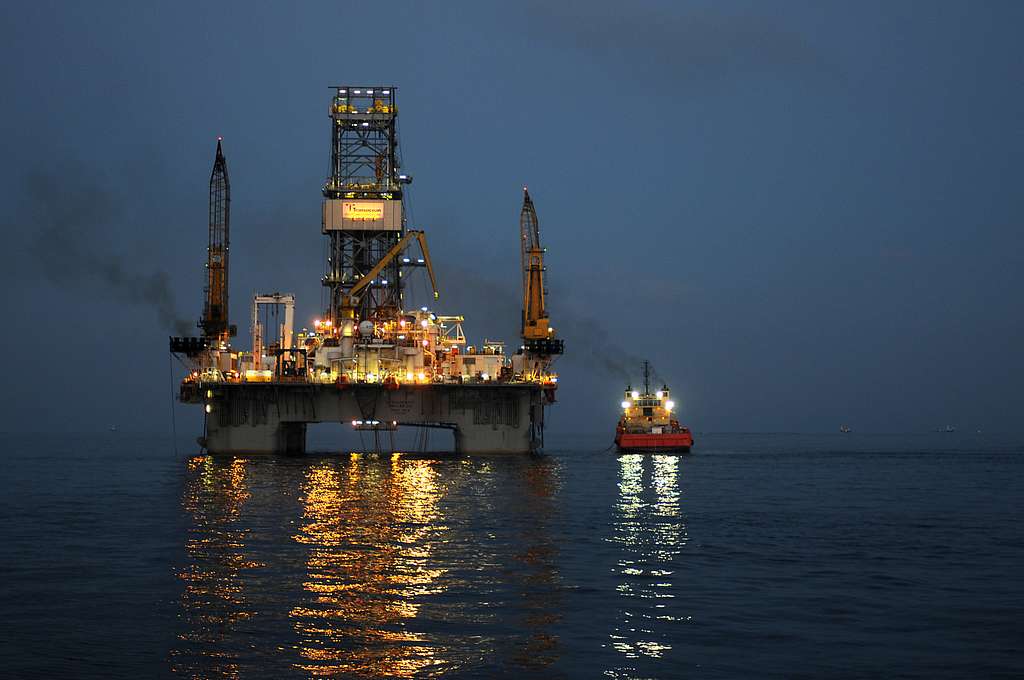 Mobile offshore drilling unit