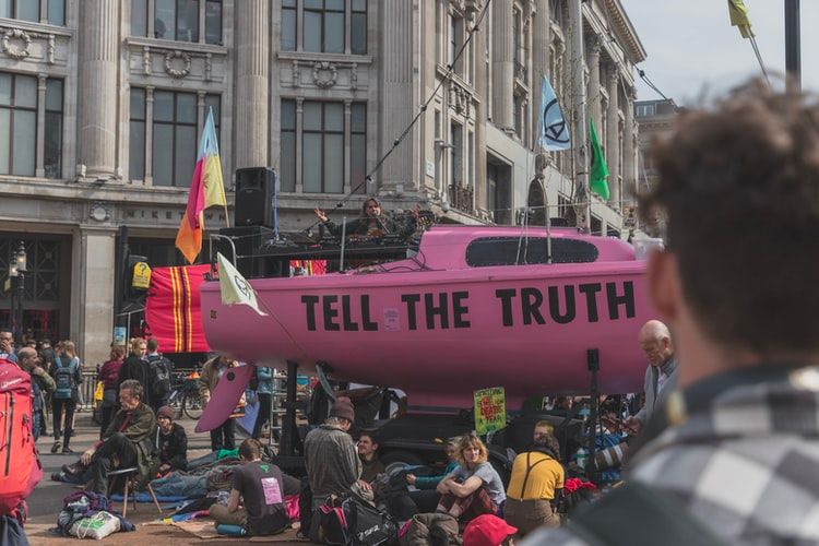 Pink submarine with 'tell the truth' on the side