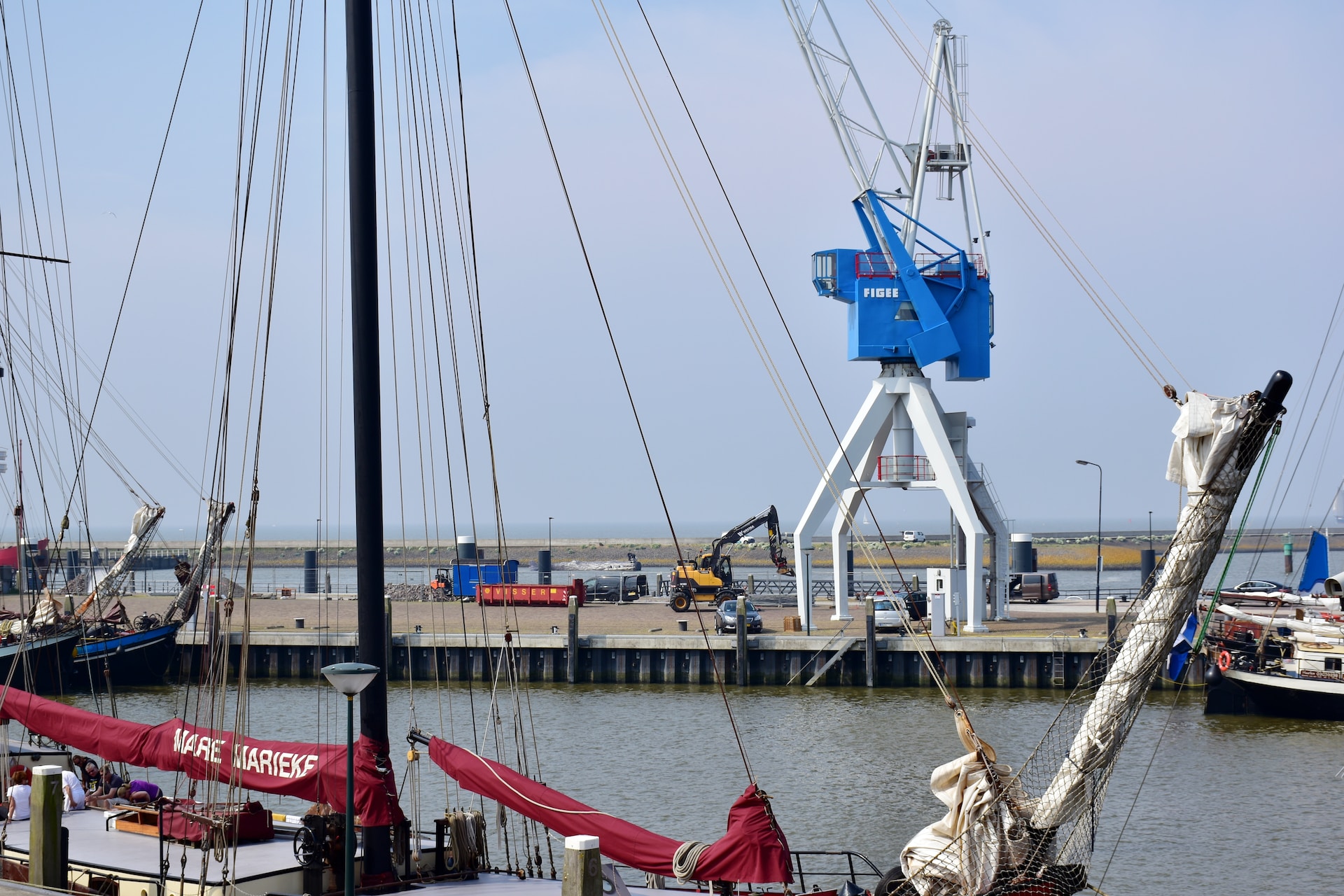 claw crane in a port