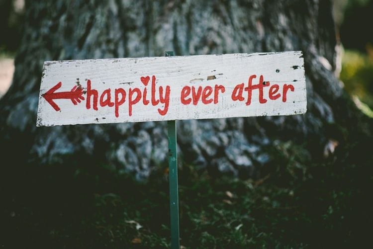 sign saying happily ever after