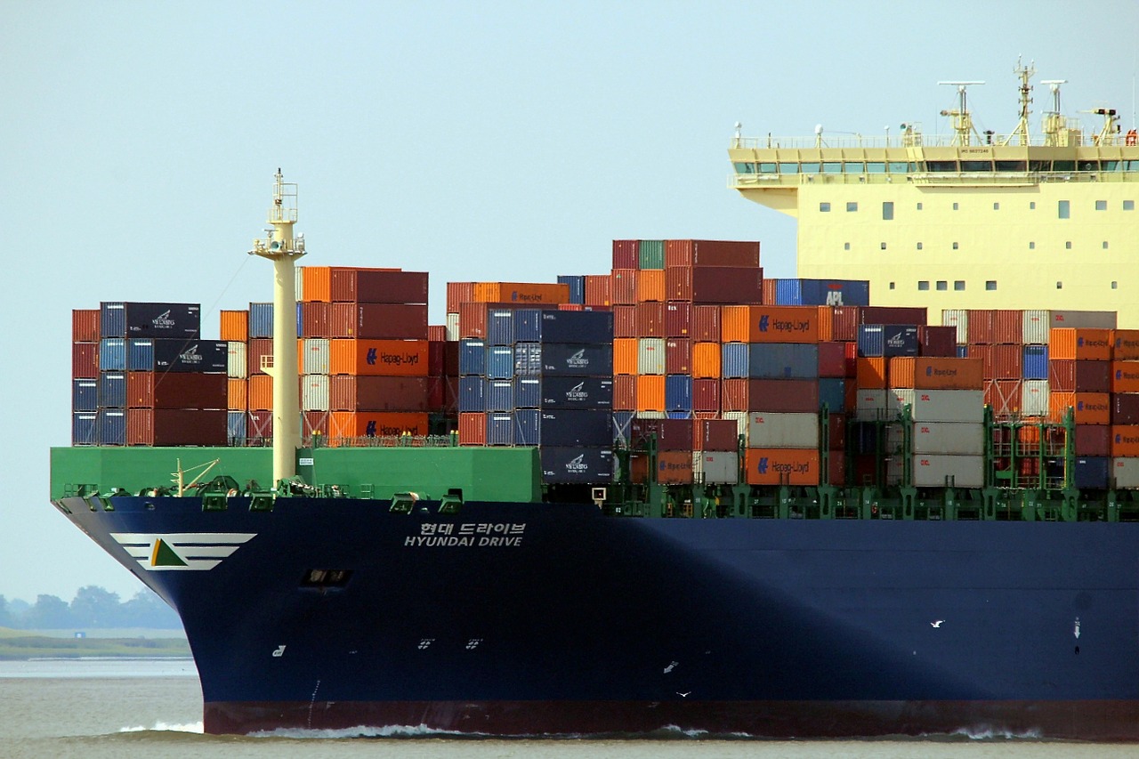 the stern of a container ship