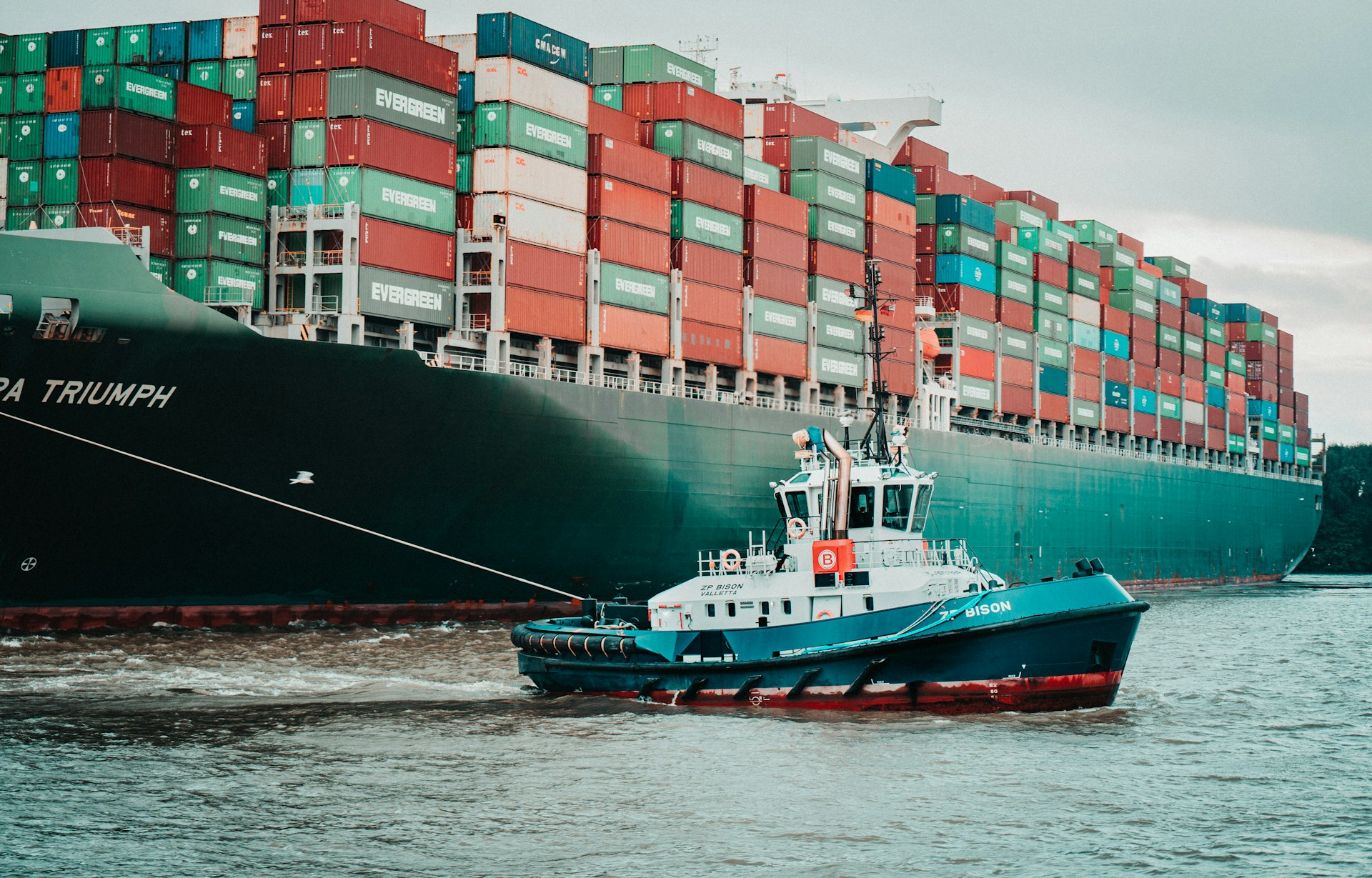 the Evergreen Triumph container ship